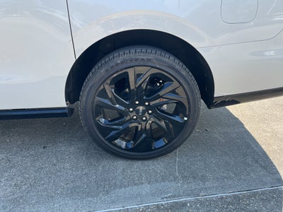 2027 Lincoln Navigator L Reserve
