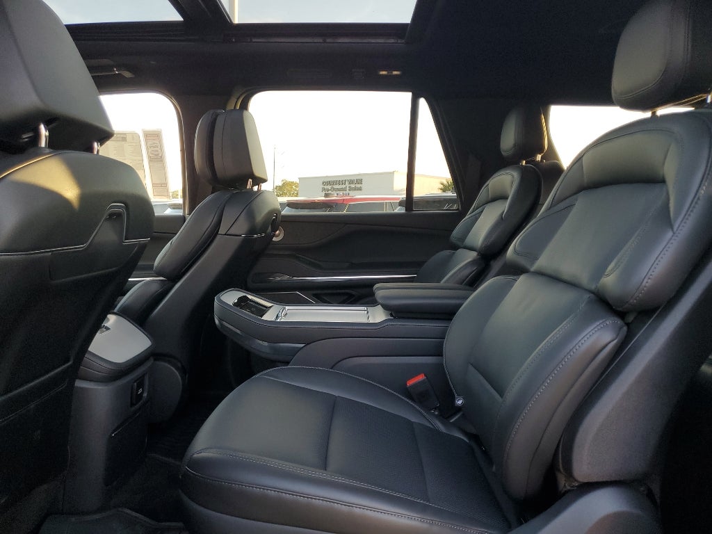 2025 Lincoln Navigator L Reserve