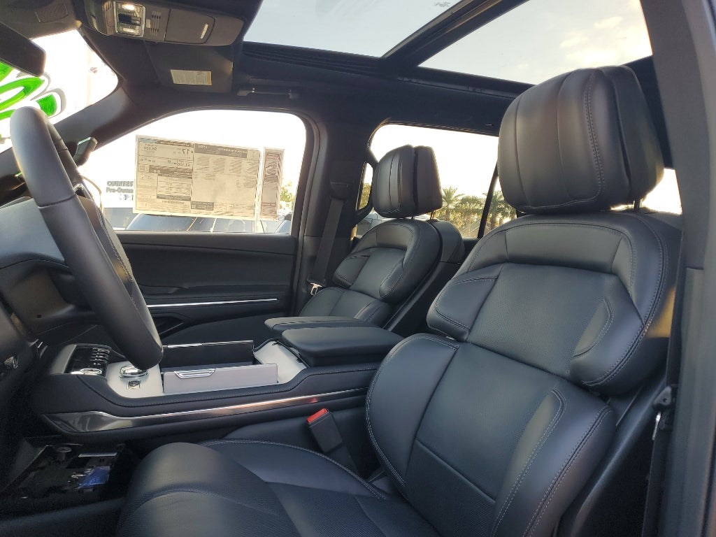 2025 Lincoln Navigator L Reserve