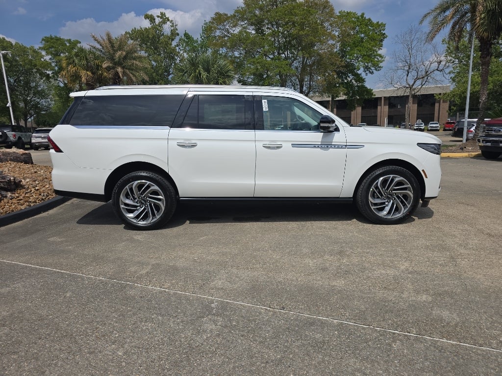 2026 Lincoln Navigator L Reserve