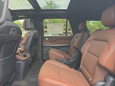 2026 Lincoln Navigator L Reserve