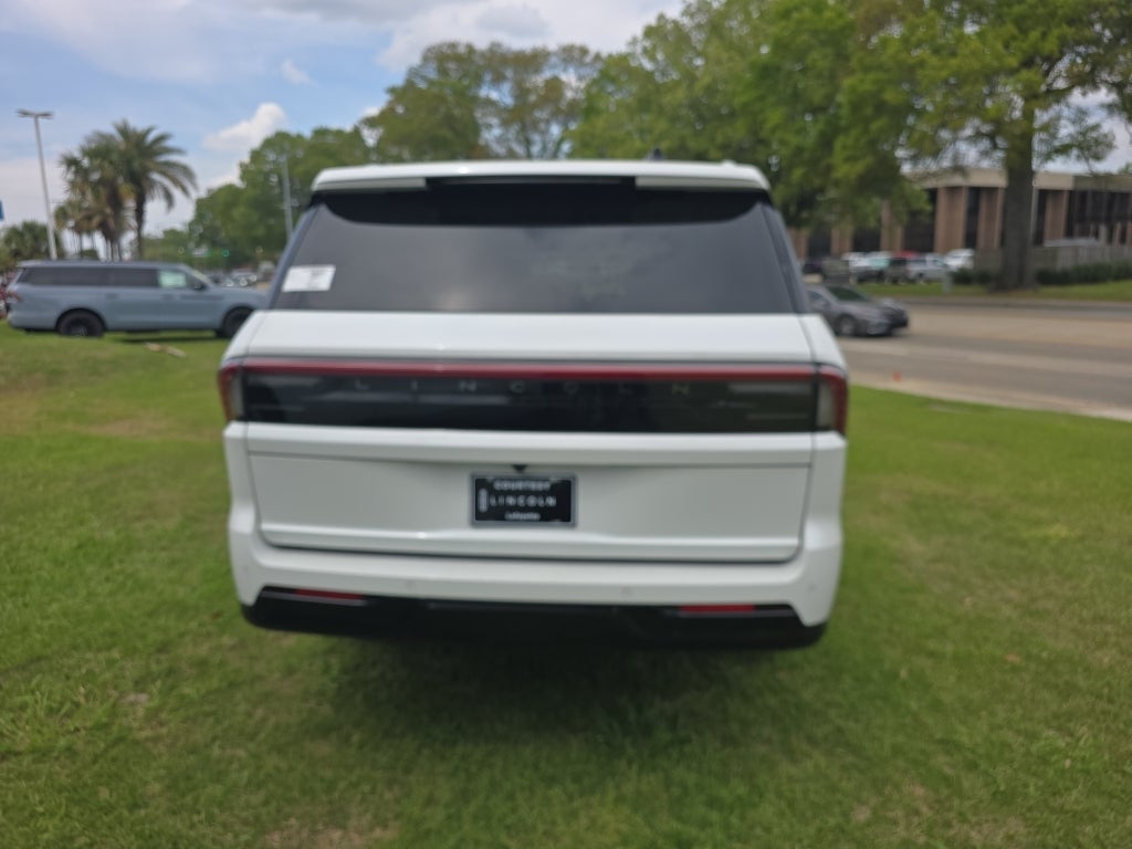 2026 Lincoln Navigator L Reserve