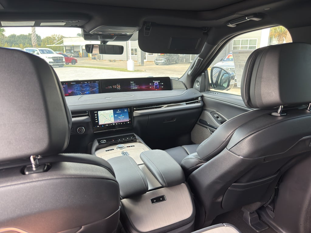 2025 Lincoln Navigator L Reserve
