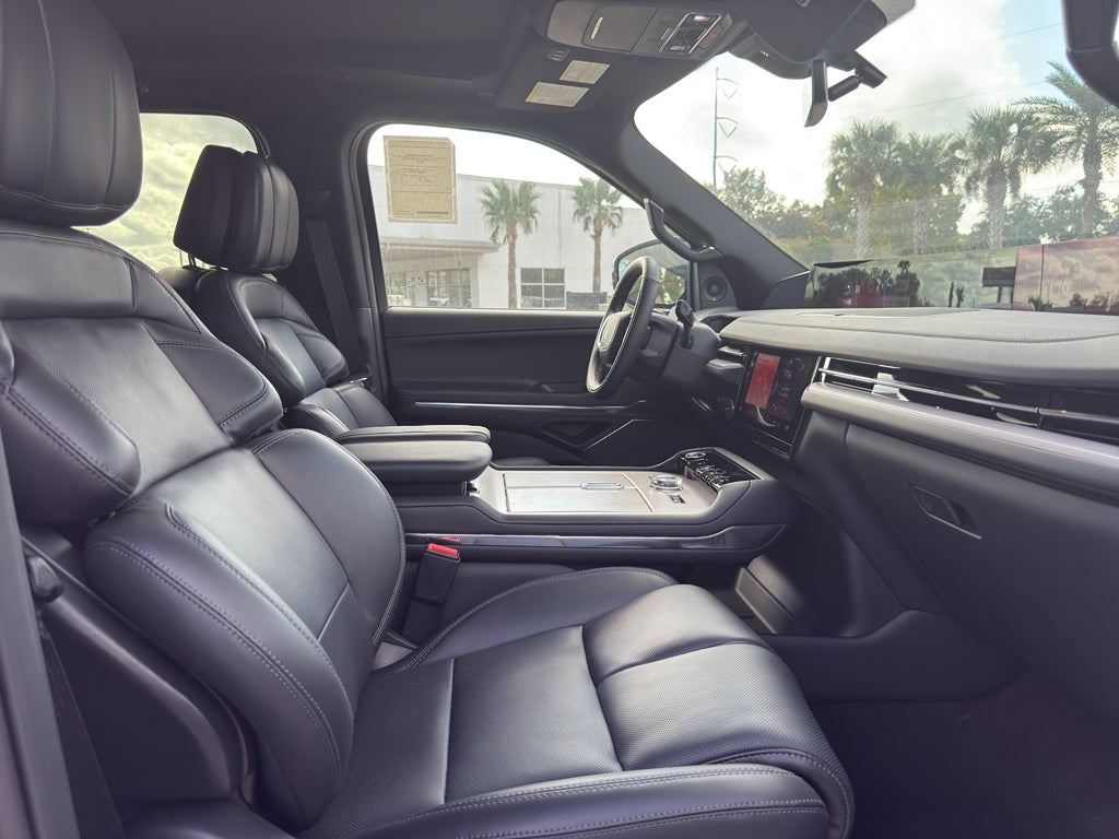 2025 Lincoln Navigator L Reserve