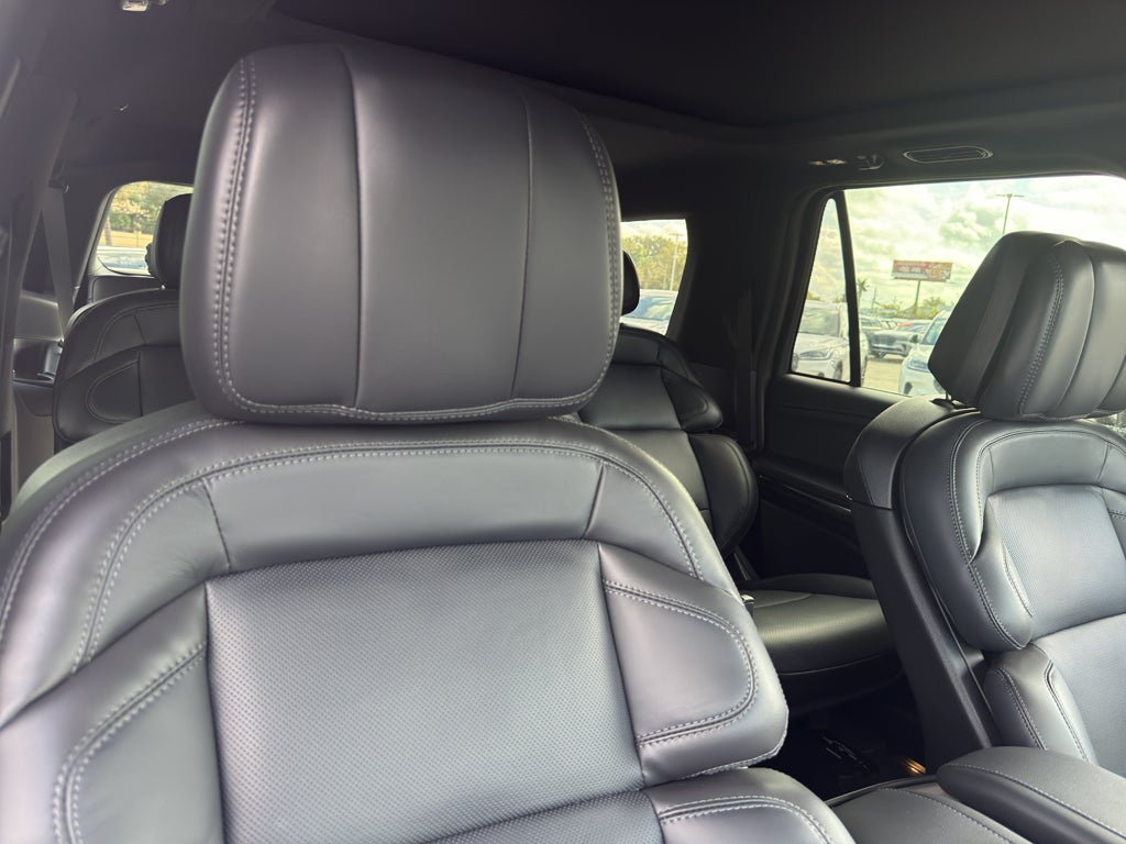 2025 Lincoln Navigator L Reserve