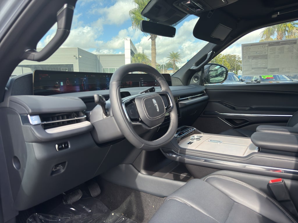 2025 Lincoln Navigator L Reserve