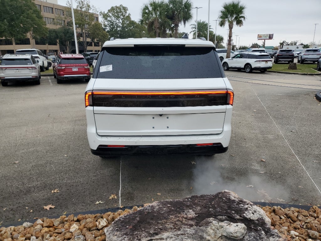 2025 Lincoln Navigator L Reserve