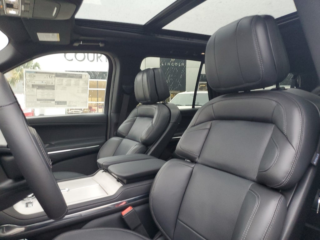 2025 Lincoln Navigator L Reserve