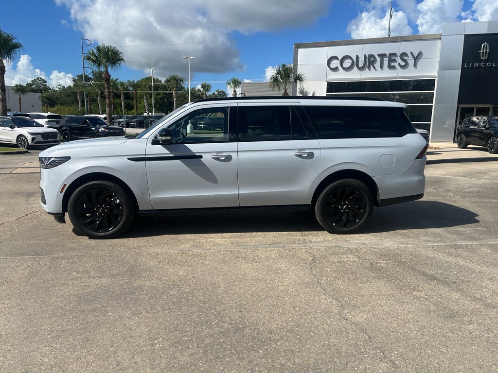 2026 Lincoln Navigator L Reserve