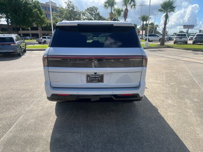 2026 Lincoln Navigator L Reserve