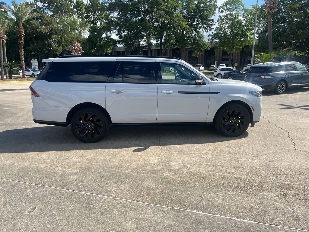 2026 Lincoln Navigator L Reserve