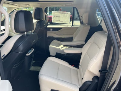 2027 Lincoln Navigator L Reserve