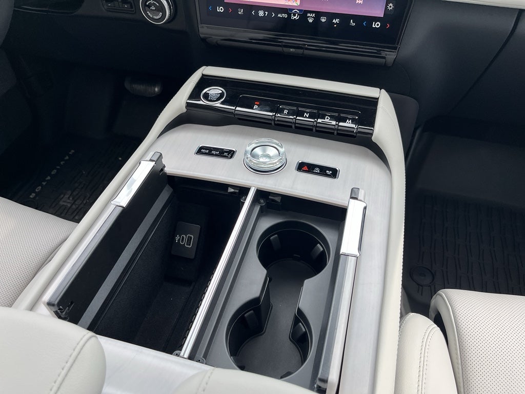 2026 Lincoln Navigator L Reserve