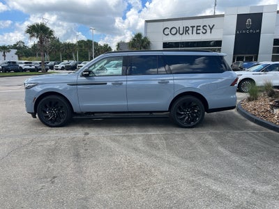 2026 Lincoln Navigator L Reserve