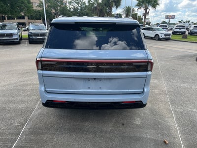 2026 Lincoln Navigator L Reserve