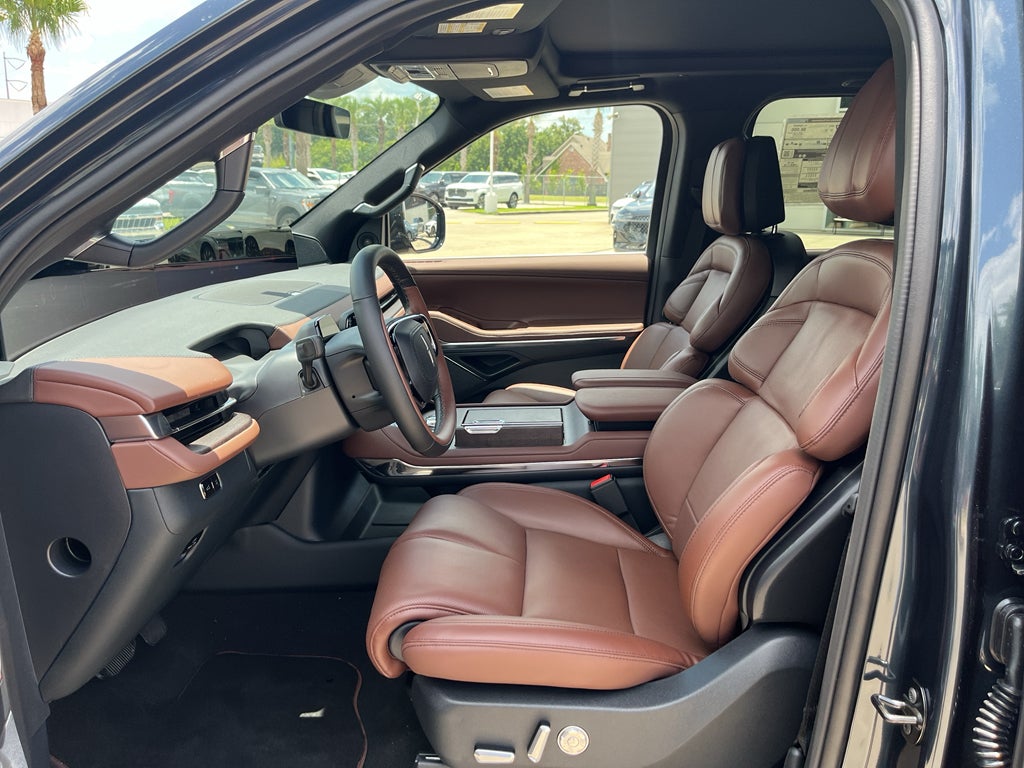 2026 Lincoln Navigator L Reserve