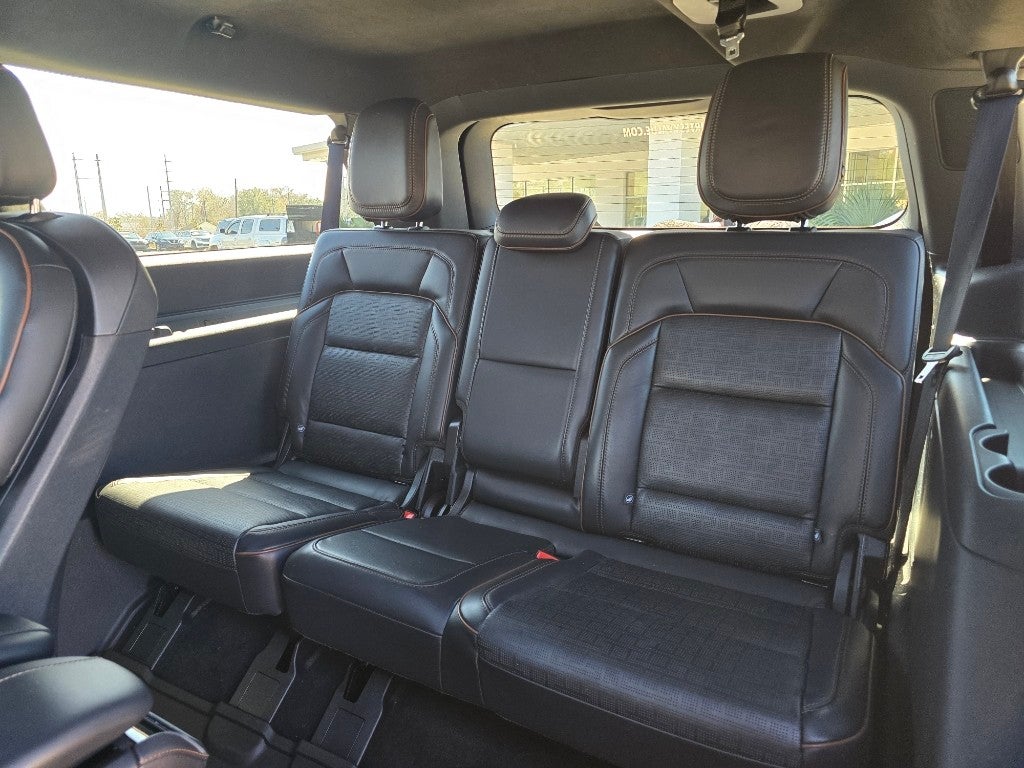 2025 Lincoln Navigator L Black Label