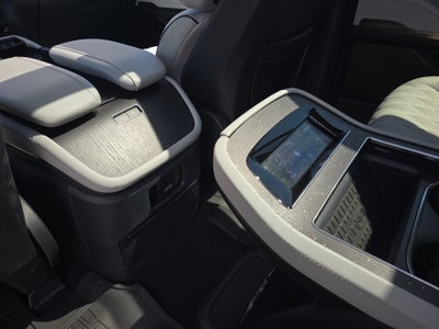 2025 Lincoln Navigator L Black Label