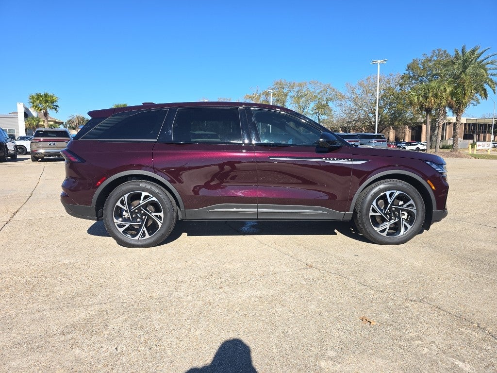 2025 Lincoln Nautilus Premiere Jet Package