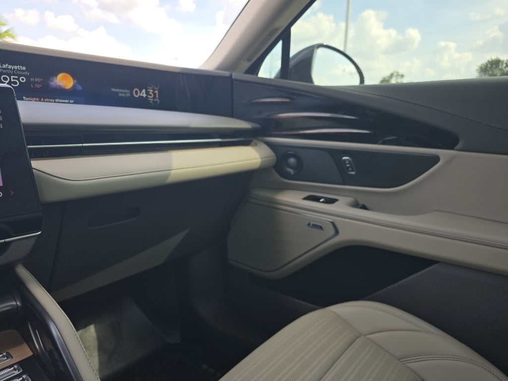 2025 Lincoln Nautilus Reserve Jet Package