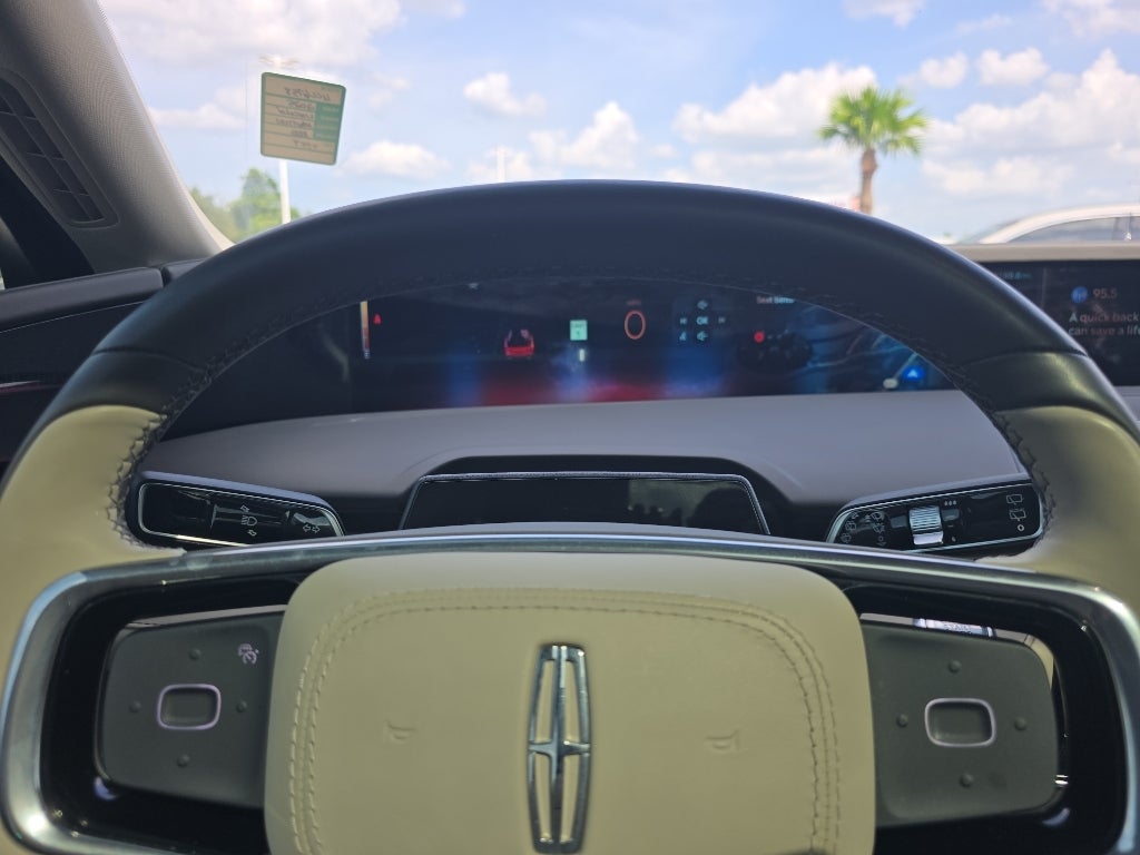2025 Lincoln Nautilus Reserve Jet Package