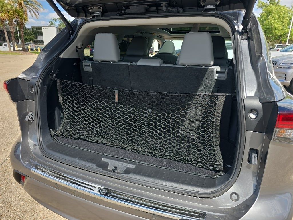2025 Toyota Highlander Platinum