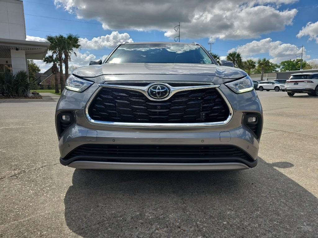 2025 Toyota Highlander Platinum