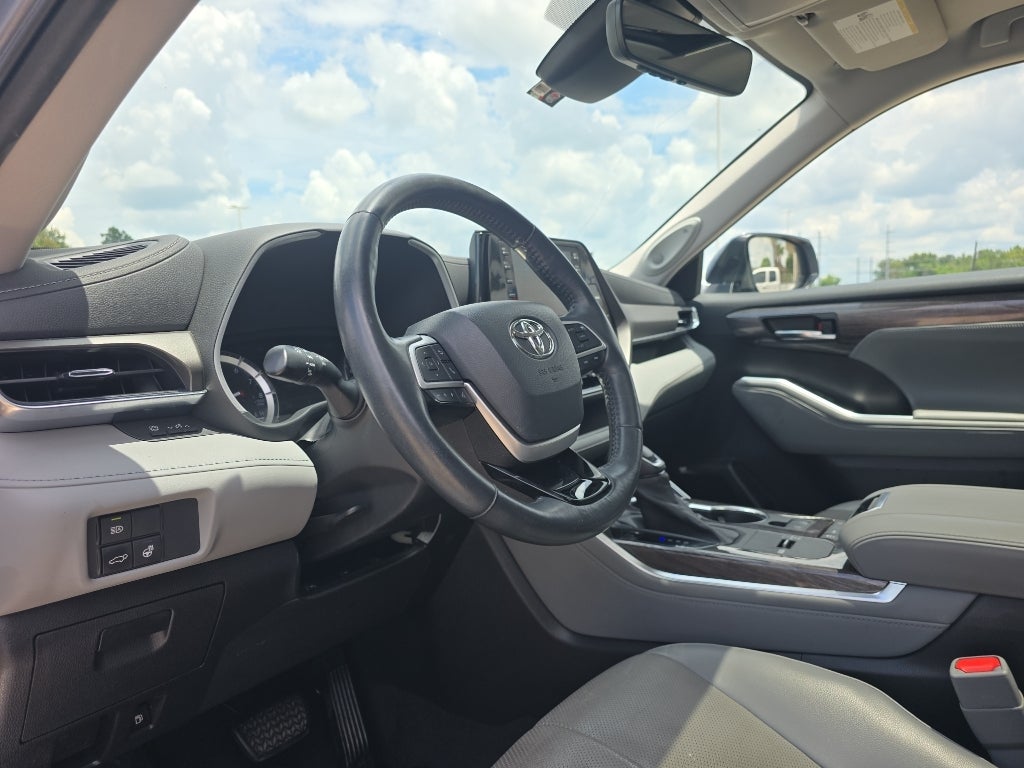 2022 Toyota Highlander Limited