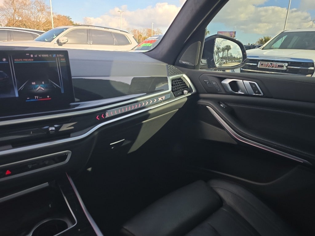 2023 BMW X7 xDrive40i M-Sport