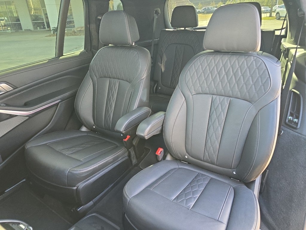 2023 BMW X7 xDrive40i M-Sport