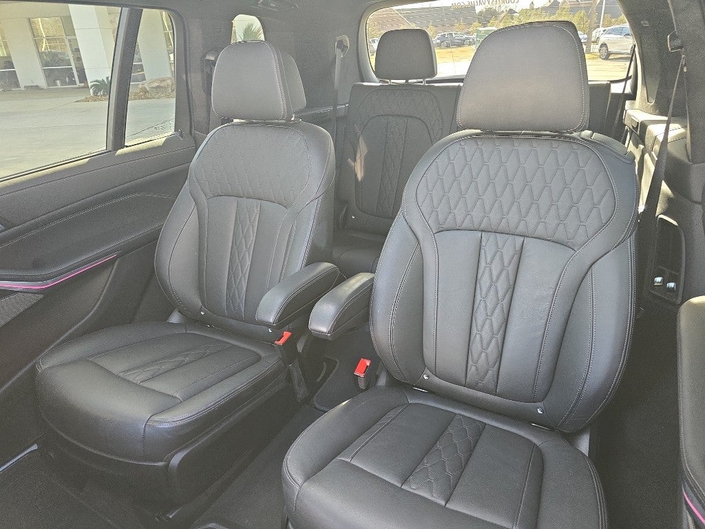 2023 BMW X7 xDrive40i M-Sport