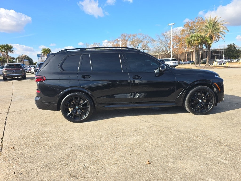 2023 BMW X7 xDrive40i M-Sport