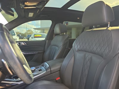 2023 BMW X7 xDrive40i M-Sport