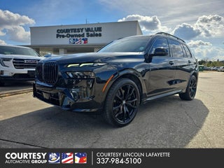 2023 BMW X7 xDrive40i M-Sport