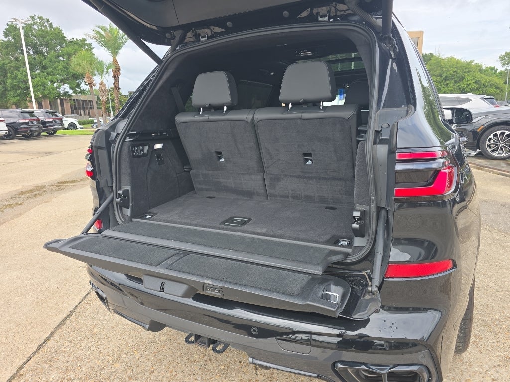 2024 BMW X7 M60i