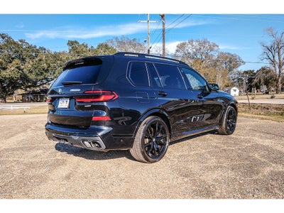 2024 BMW X7 M60i