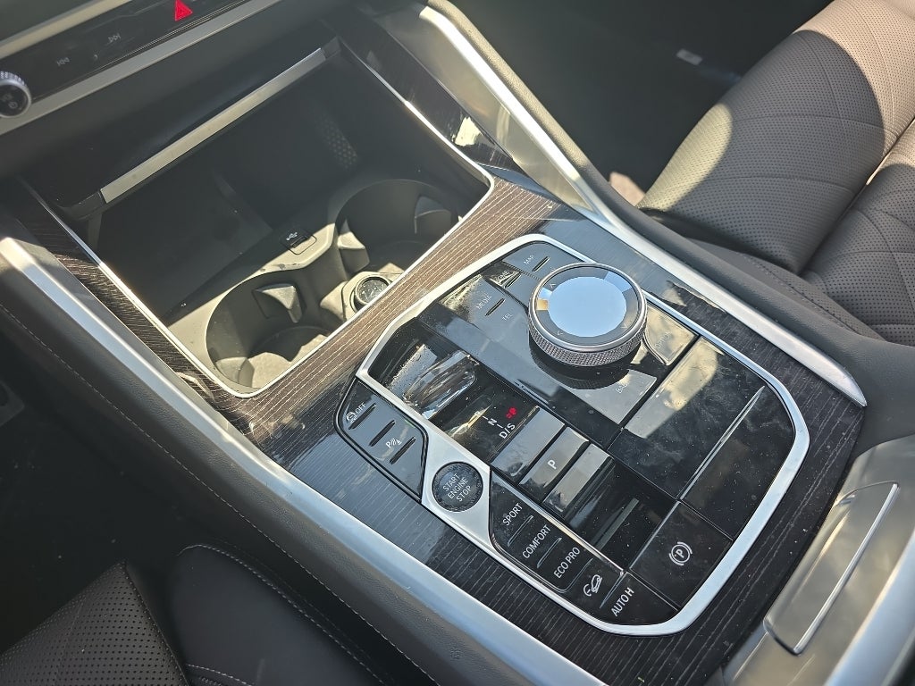 2025 BMW X6 M60i