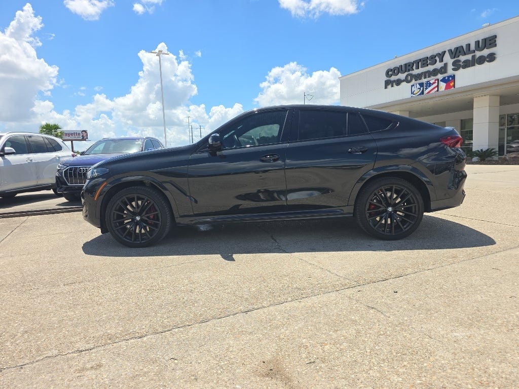 2025 BMW X6 M60i