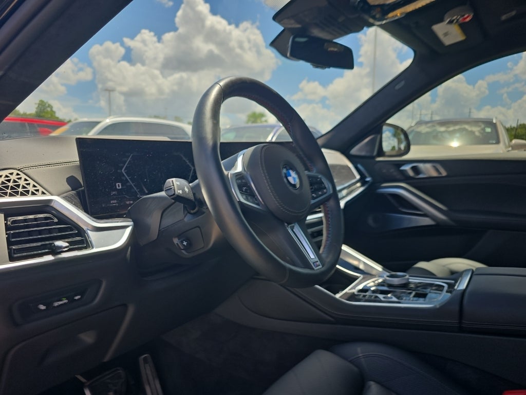 2025 BMW X6 M60i