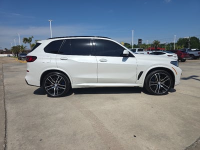 2023 BMW X5 M50i M-Sport