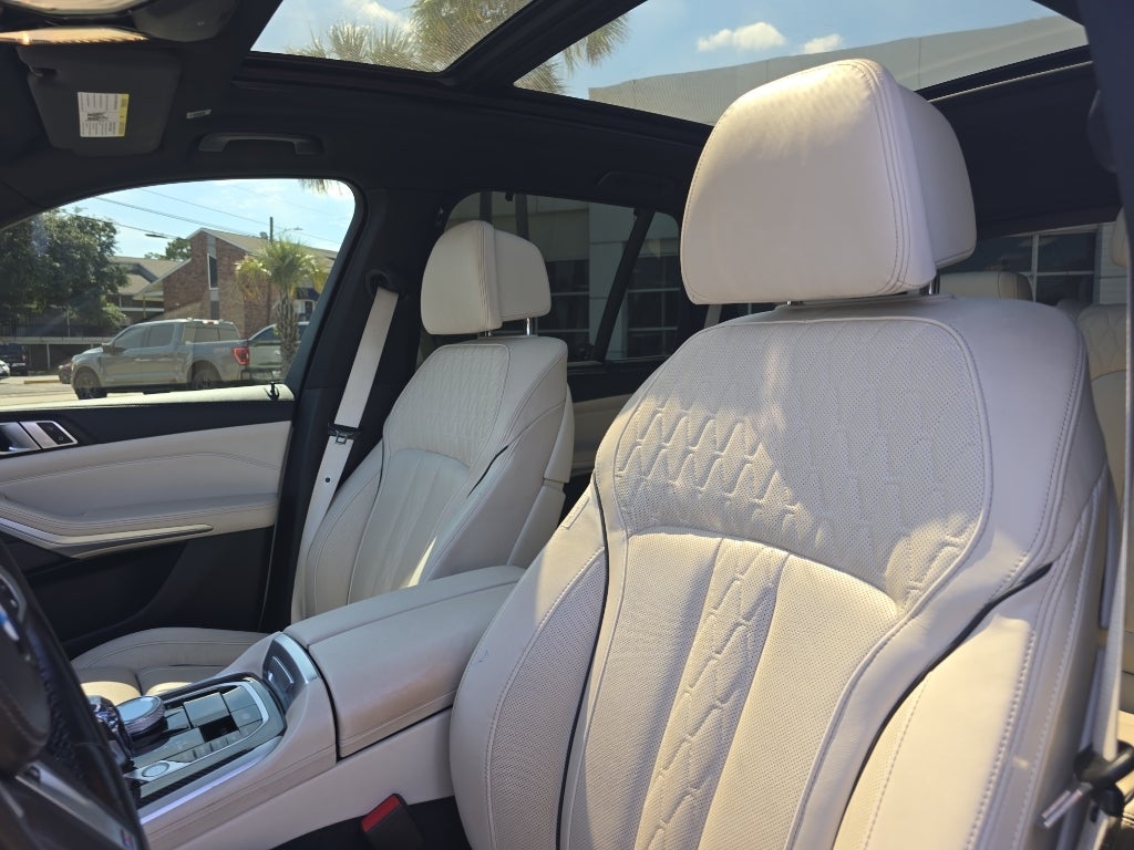 2023 BMW X5 M50i M-Sport