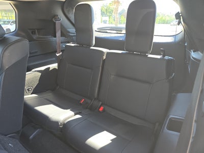 2025 Mitsubishi Outlander Base