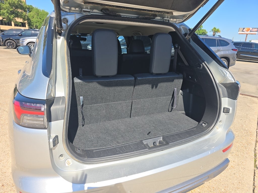 2025 Mitsubishi Outlander Base