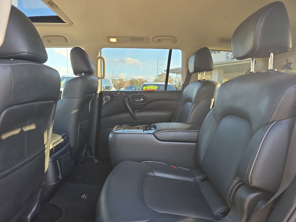 2024 INFINITI QX80 LUXE