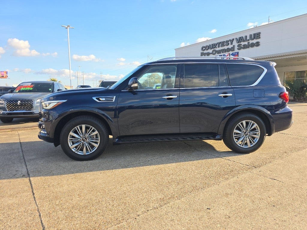 2024 INFINITI QX80 LUXE