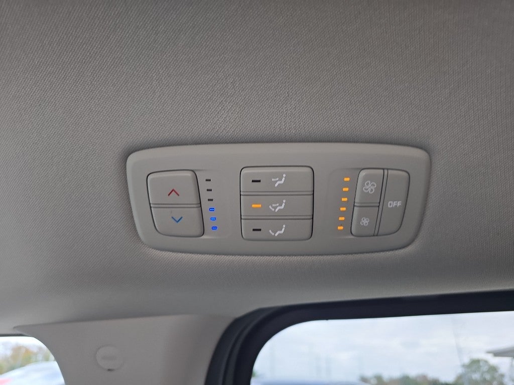 2023 Kia Carnival LX