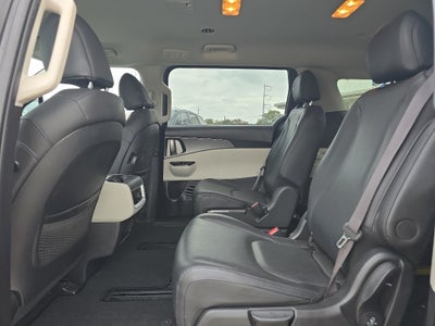 2023 Kia Carnival LX