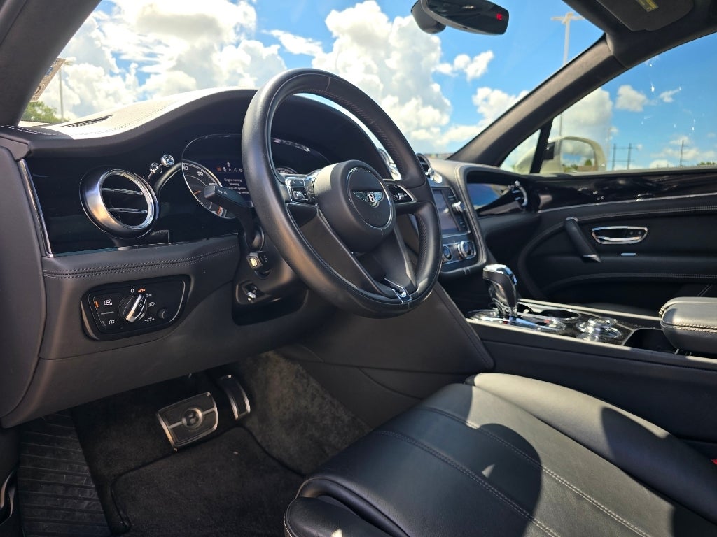 2019 Bentley Bentayga Carbon Fiber Package