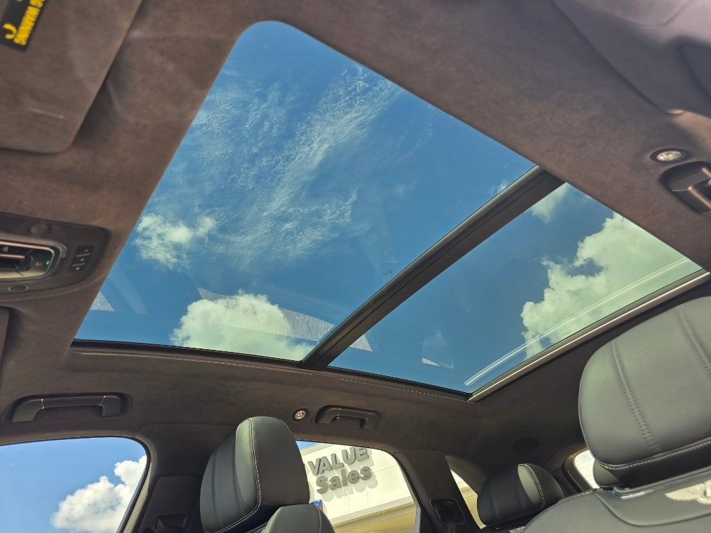 2019 Bentley Bentayga Carbon Fiber Package