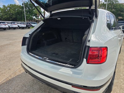2019 Bentley Bentayga Carbon Fiber Package